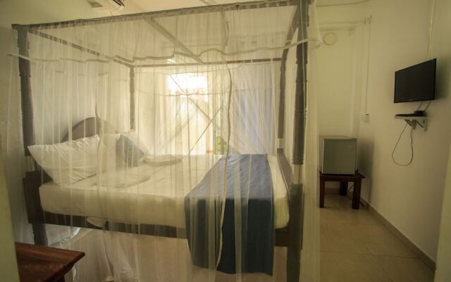 Tharanga Surfing Villa