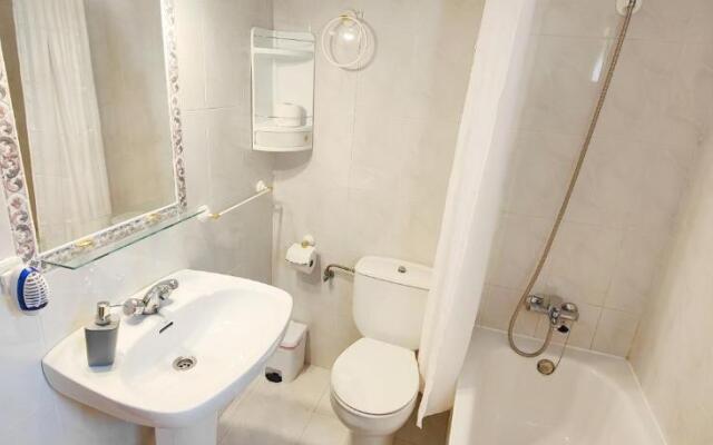 AP346 - Torrox Beach Club