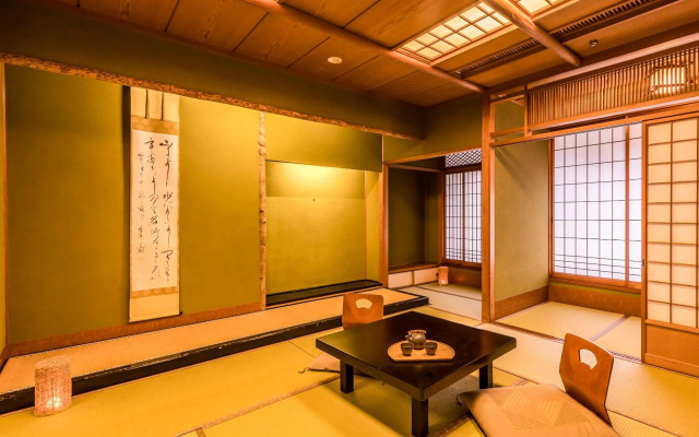 Ooedo Onsen Monogatari Premium Yoshinoya Irokuen