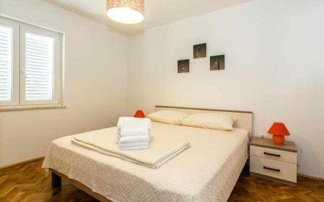 Apartment Zdravko A2