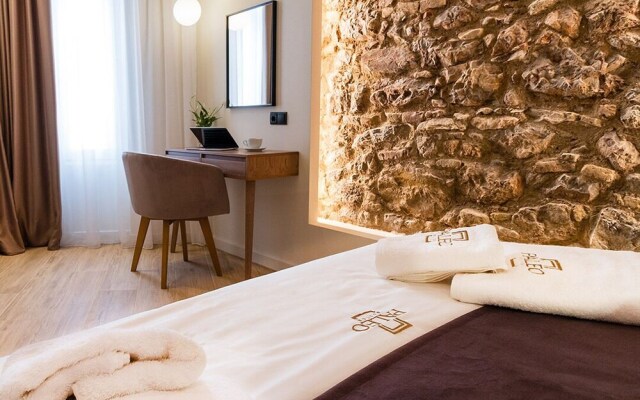 Paleo Suites