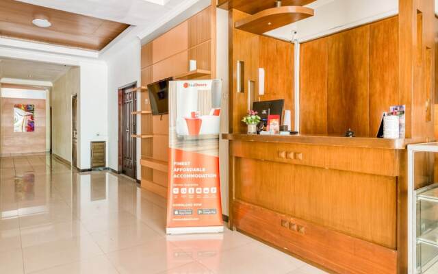 Hasanah Guest House Gajayana by Reddoorz