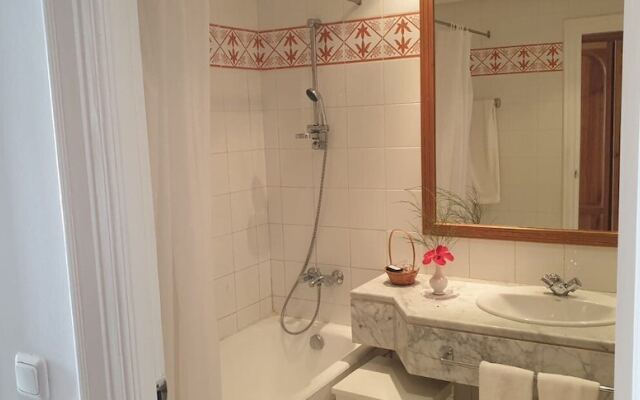 Checkin Bakour Splash