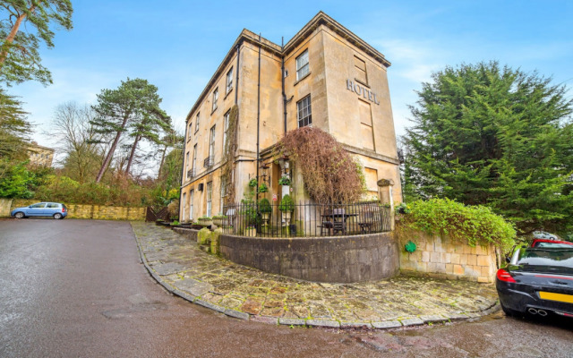 OYO Bailbrook Lodge, Bath