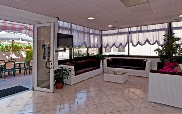 Hotel Prestige