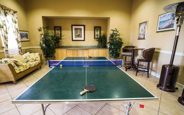 Amazing Family Townhouse Minutes From the Parks