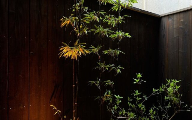 Rinn Hanayacho Haru Urara