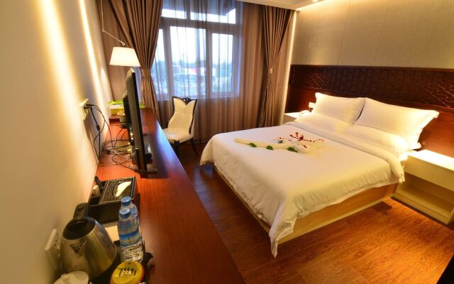 Royal Holiday Hotel