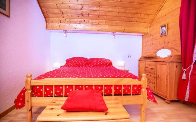 Chalet 10 Pieces 20 Personnes Proche Pistes 75578