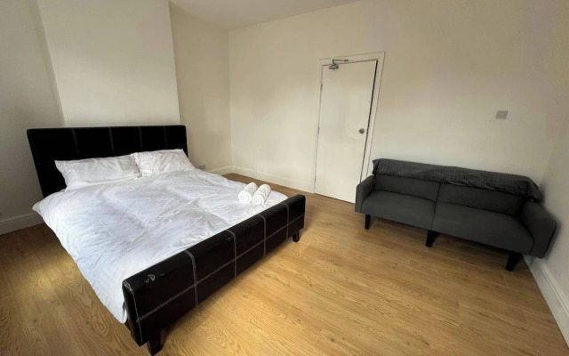 Cosy Croydon Apartment With 2 Bedrooms