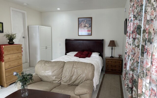 Comfy Private Unit in LA