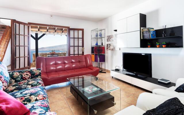 Home2Book Maruja's House Ocean View & Wifi