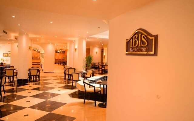 Отель Cleopatra Aswan