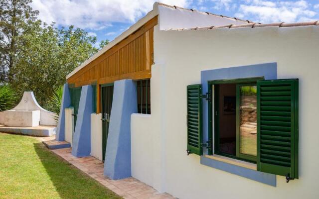 Charming House in a Vineyard Near the Beach