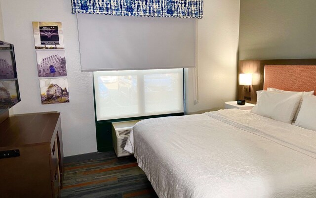 Hampton Inn & Suites Phoenix-Goodyear