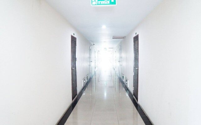 Charoenkrung Place