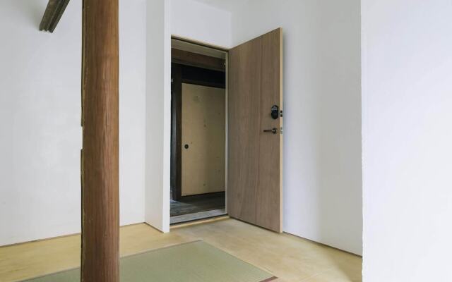 Atelier & Hostel Nagisa-Ura