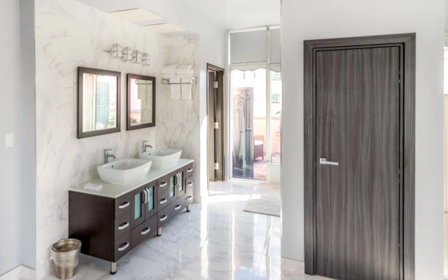 Secret Garden Miami Beach