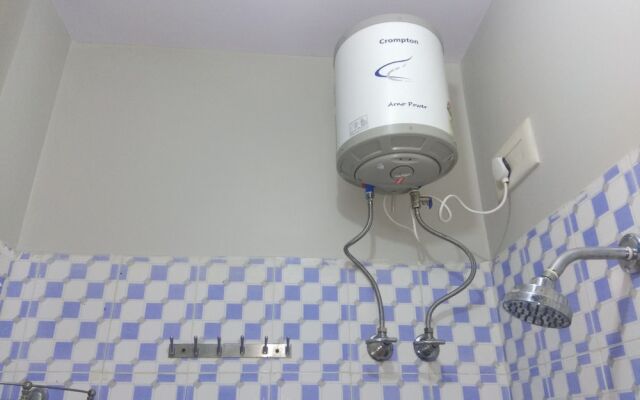 Hotel Zamarrud Palace