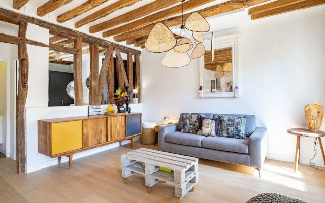 Loft Inspired Flat Near Montmartre, Sleeps 4