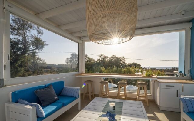 Seabreeze Villa - with Jacuzzi & heated pool
