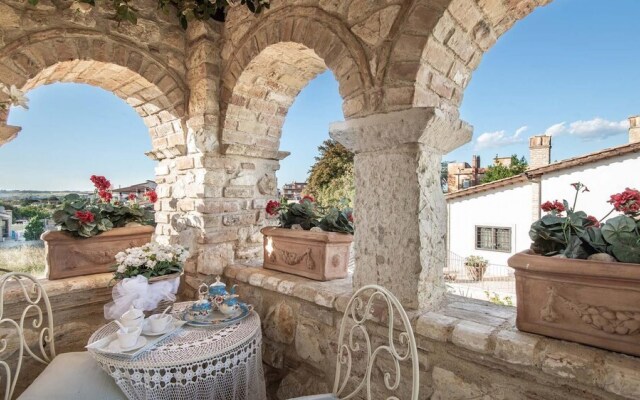 Rose Tower 6 2 in Rome