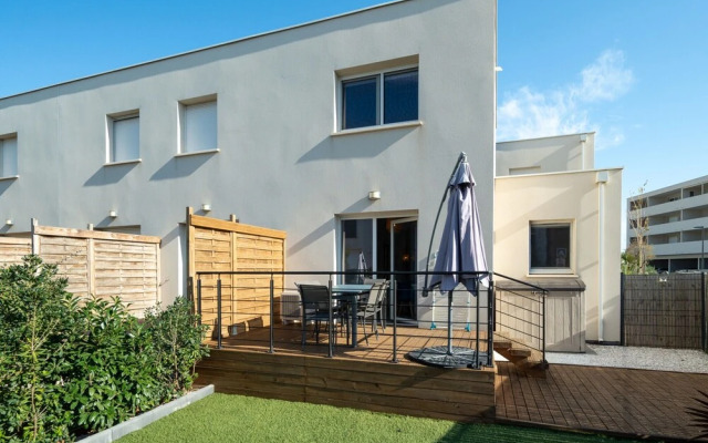 Relaxing Coastal Villa Retreat