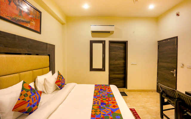 Fabhotel The Kiara