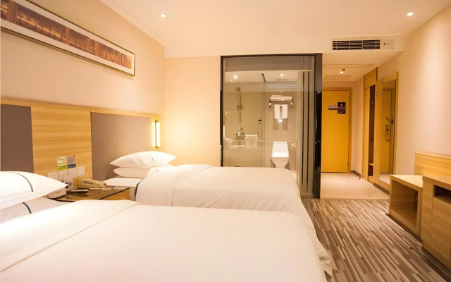 City Comfort Inn hotel (Zhanjiang Haibin Park Guanhai Gallery)
