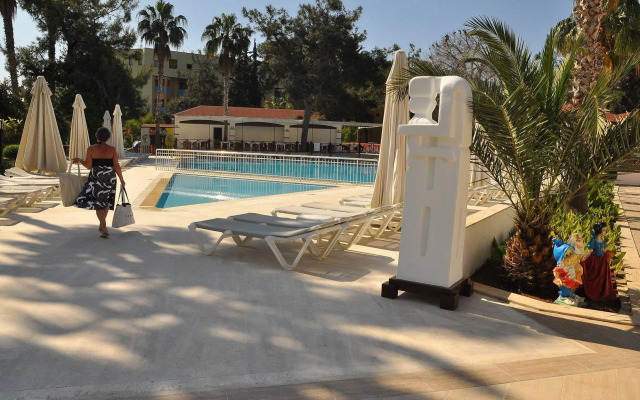 Serra Park Hotel