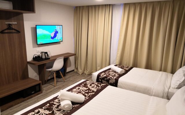LoLex Hotel