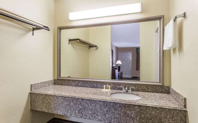 Days Inn by Wyndham Orange