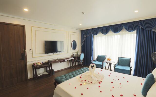 Royal Văn Phú Hotel