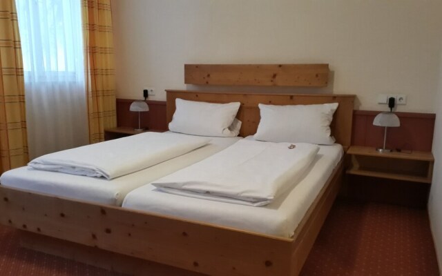 Hotel & Gasthof Zur Post