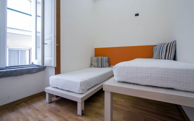 Casa Vela by Starhost