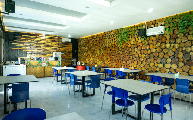 RedDoorz @ Lingkar Luar Street Maumere