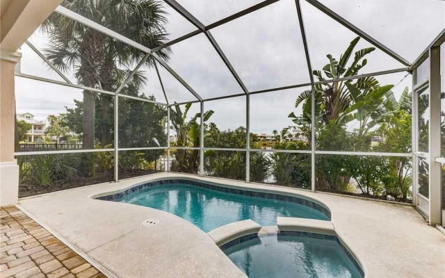 Sea Star Palace - Six Bedroom Home