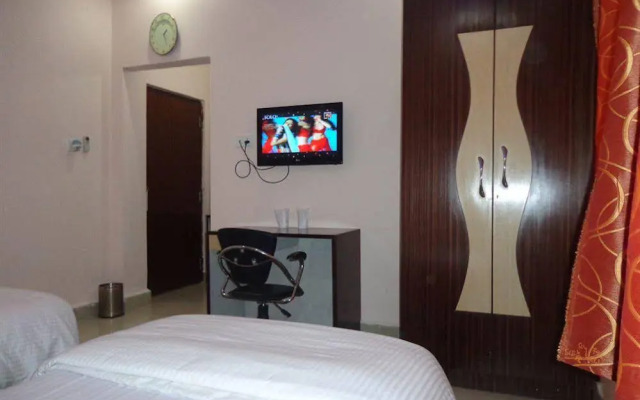 Hotel Om International