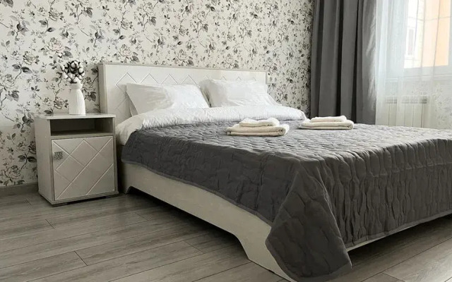 Династия на ул. Караульная