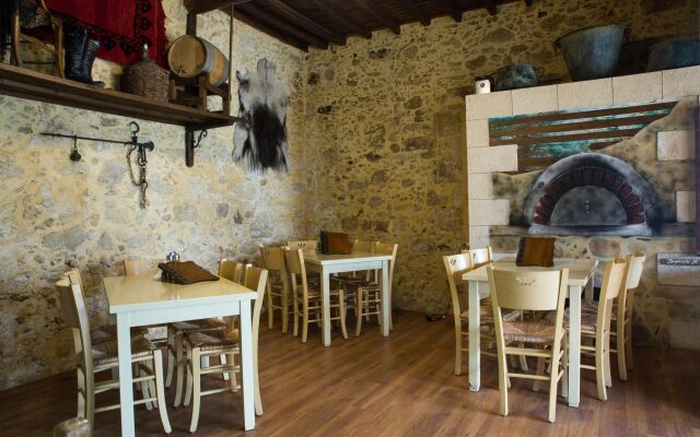 Agarathos Traditional Rooms