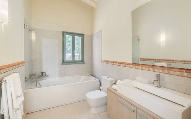Modern Villa in Vasiliki with Swimming Pool & Hot Tub