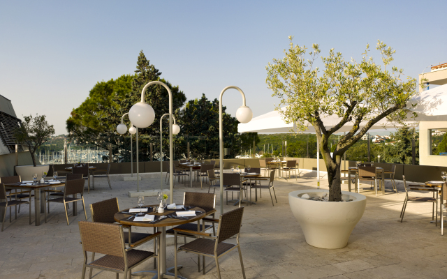 Arena Verudela Beach Apartments