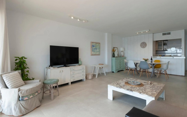 Lets Holidays Tropicana Sea Views 4