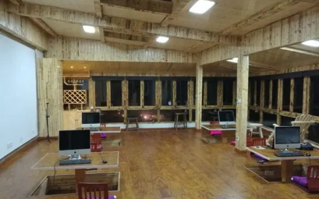 Moganshan Xiaomusen Hot Spring Holiday Home Stay