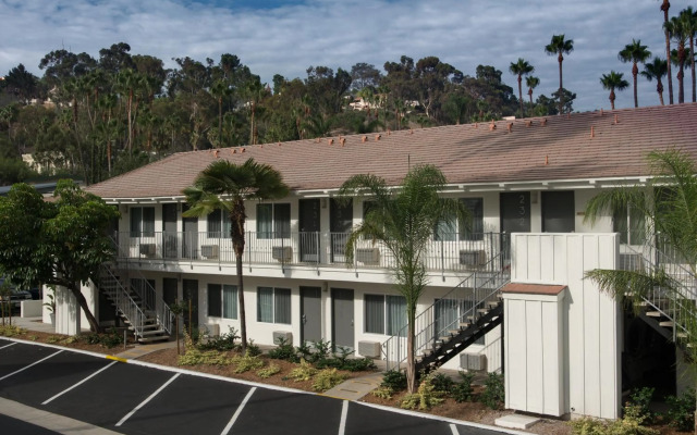 Hotel Iris - San Diego