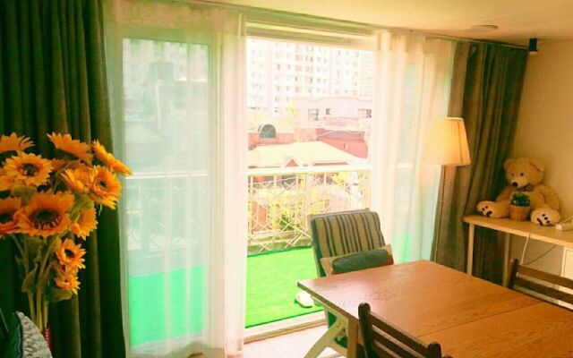 Hoong House - Hostel