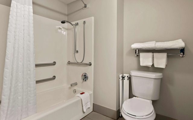 SureStay Plus Hotel by Best Western Tulsa East