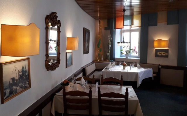 Prisma Hotel Burg Bollendorf