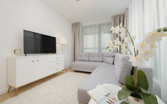 Modern With Parking by Renters Prestige