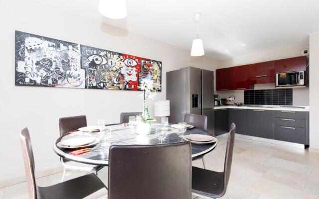 3 Bedrooms: 200m From Croisette